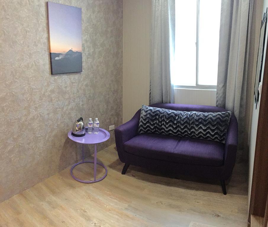 Cozy Cozy Hostel Тайнан Екстериор снимка