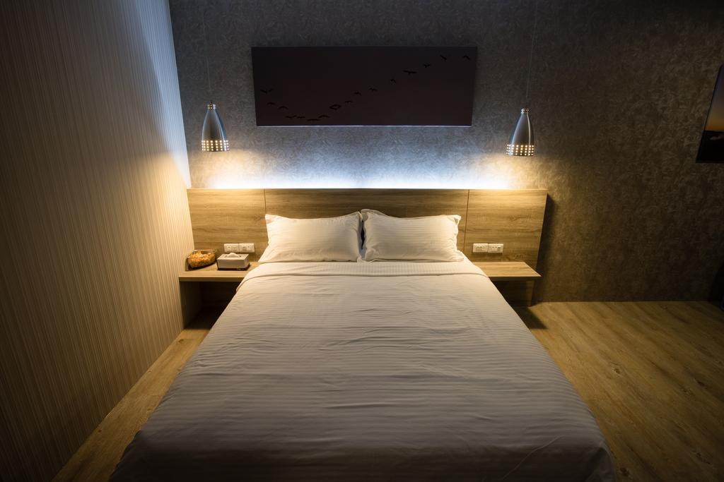 Cozy Cozy Hostel Тайнан Екстериор снимка