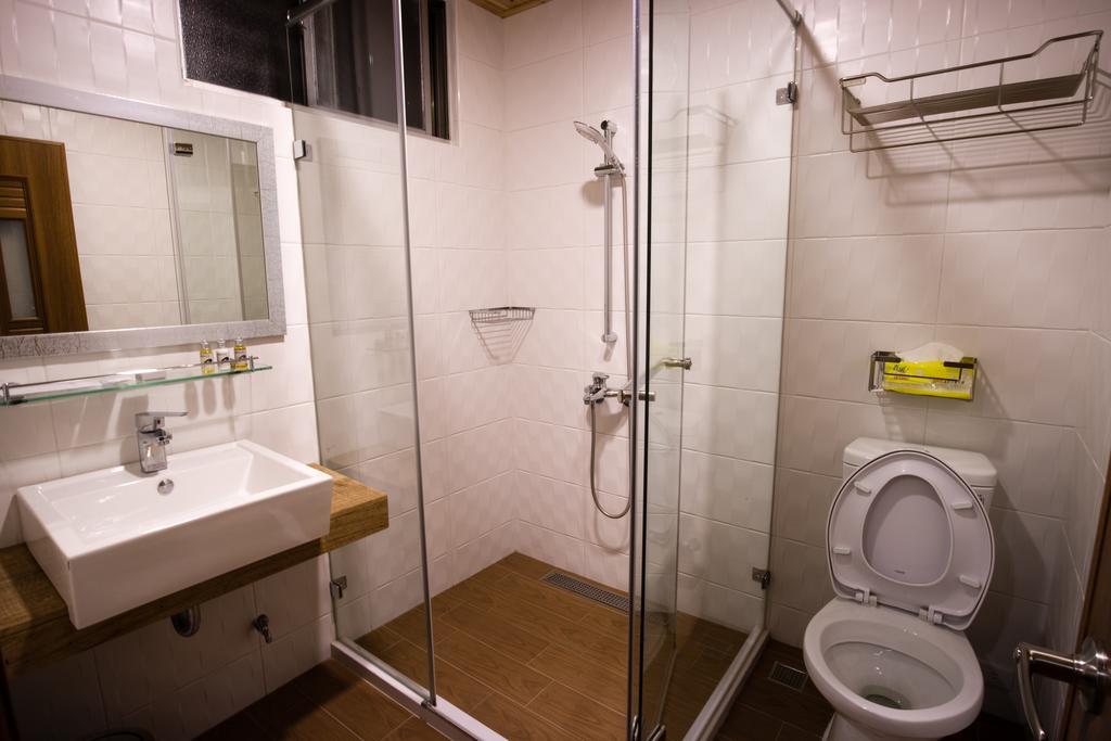 Cozy Cozy Hostel Тайнан Екстериор снимка