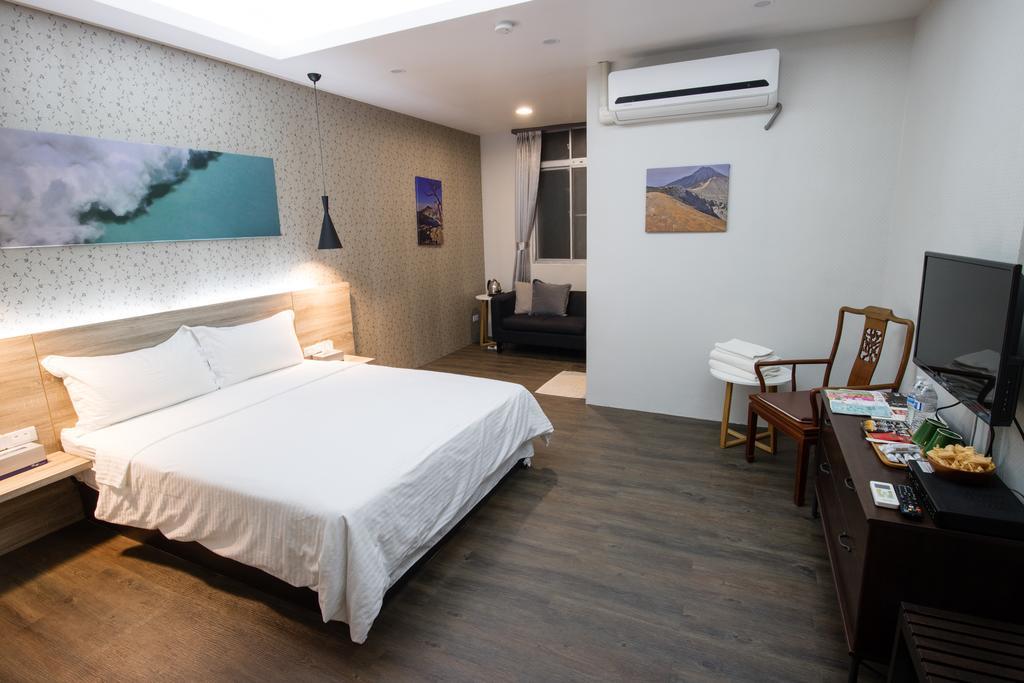 Cozy Cozy Hostel Тайнан Екстериор снимка