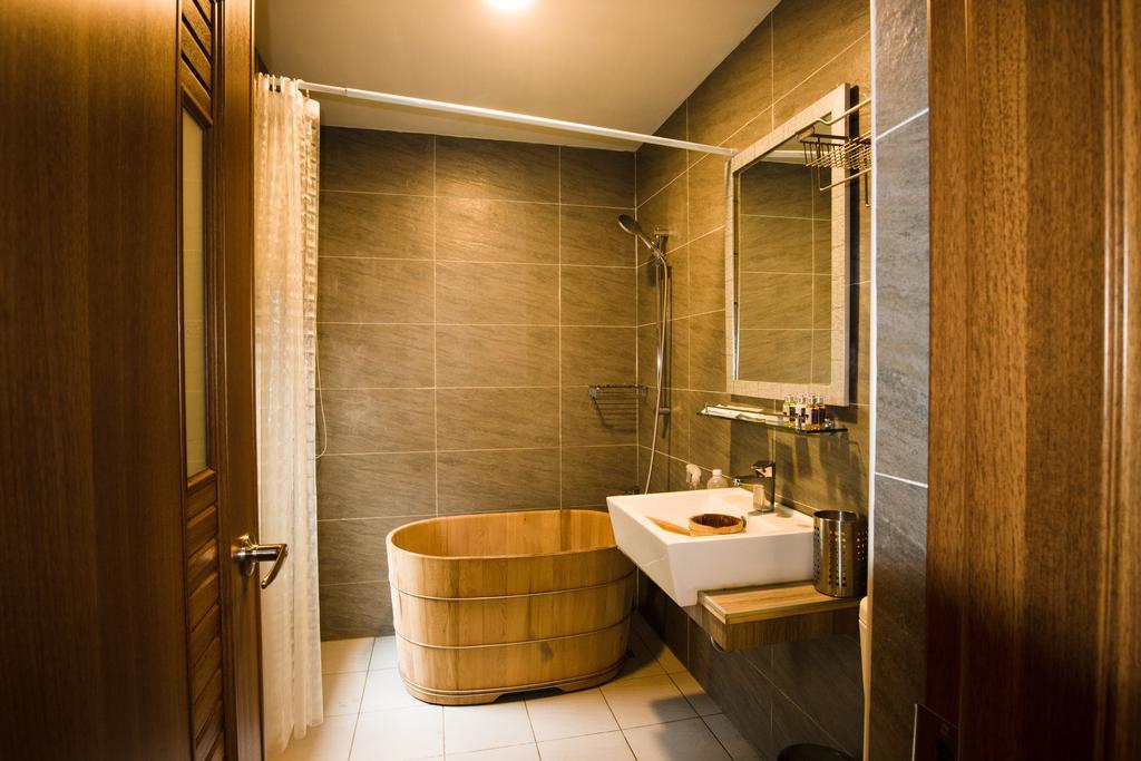 Cozy Cozy Hostel Тайнан Екстериор снимка