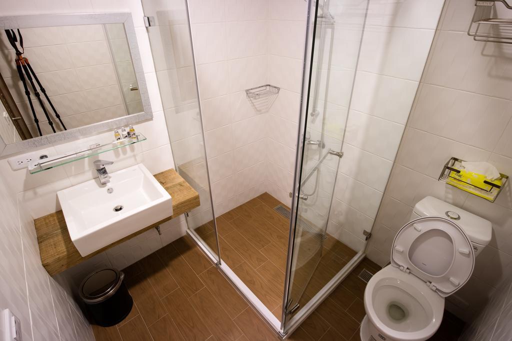 Cozy Cozy Hostel Тайнан Екстериор снимка